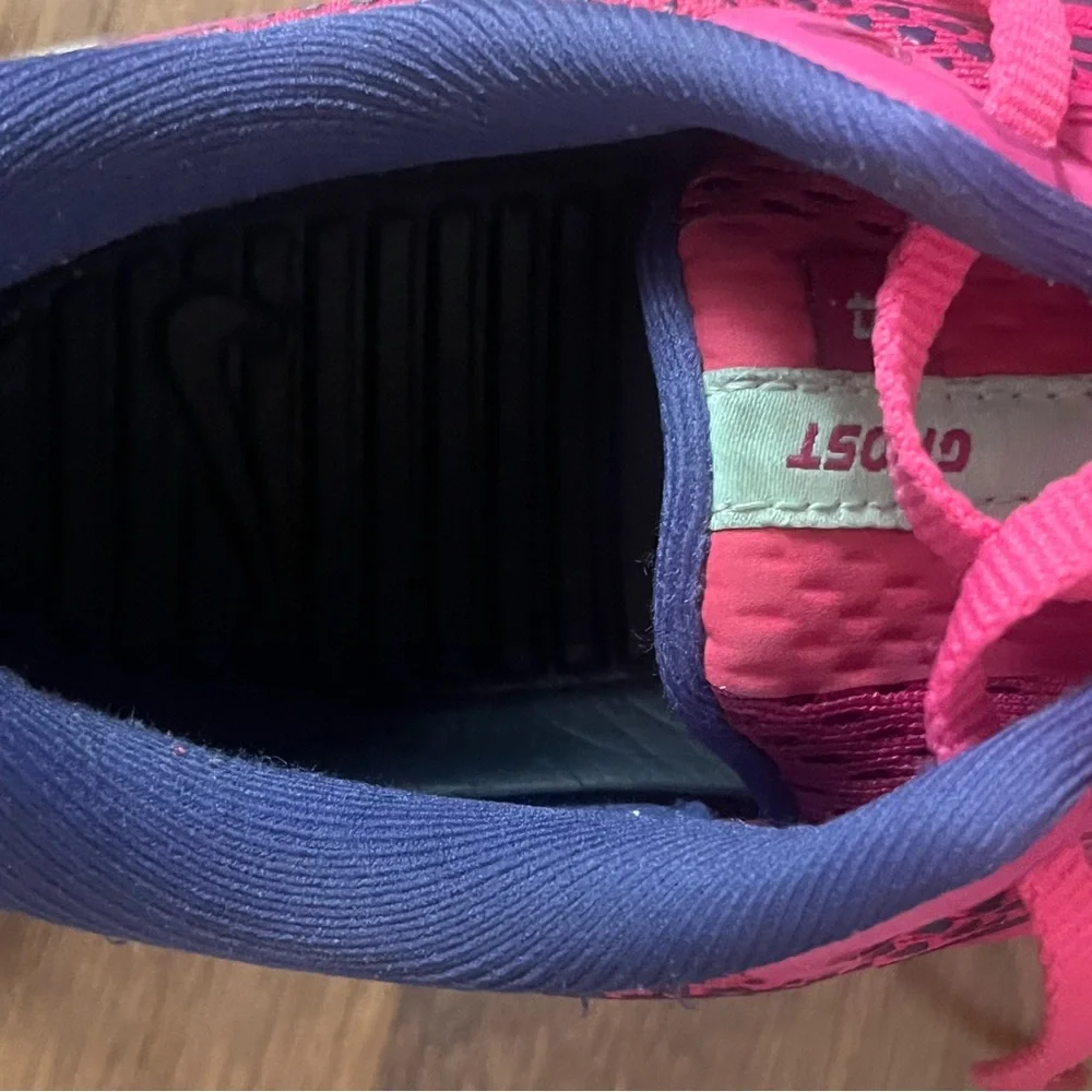 Brooks Women's Running Shoes

• athleisure 
• performance wear
• spring - Picture 3 of 5